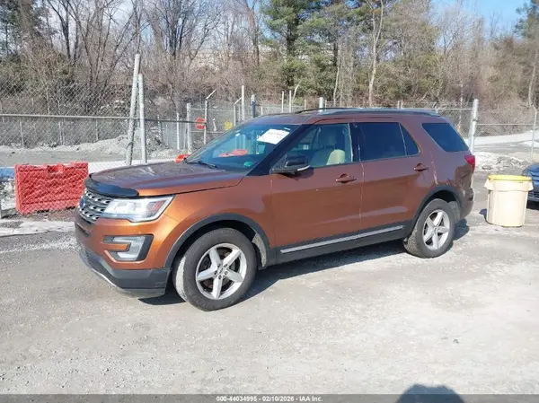 1FM5K8D82HGC37151 2017 FORD EXPLORER - Image 2