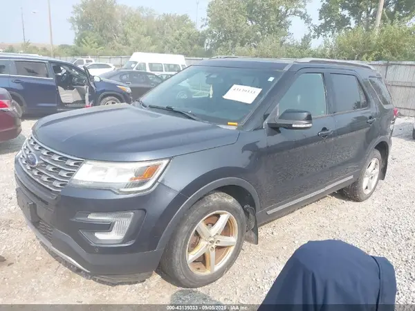 1FM5K8D82HGC46092 2017 FORD EXPLORER - Image 2