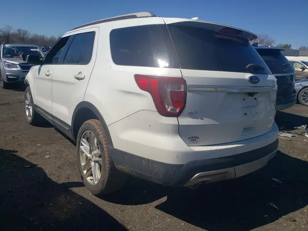 1FM5K8D82HGC50532 2017 FORD EXPLORER - Image 2