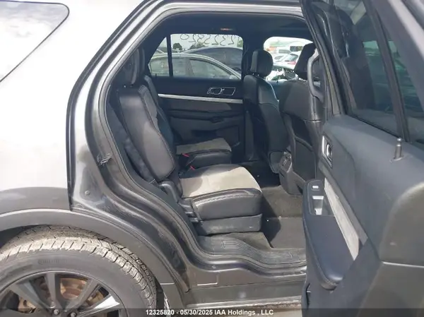 1FM5K8D82HGC72627 2017 FORD EXPLORER - Image 8