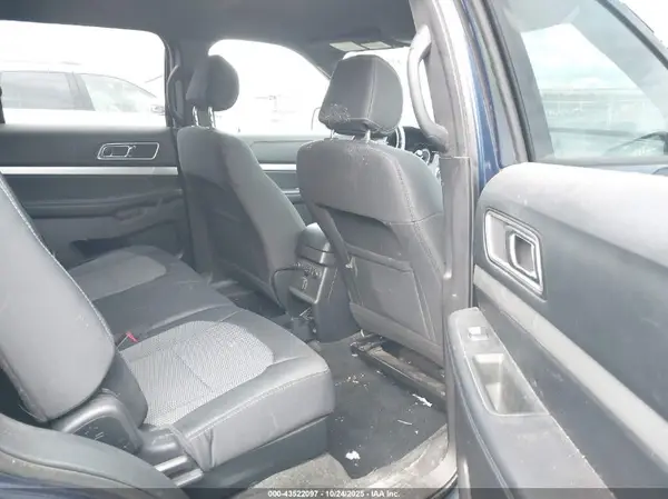 1FM5K8D82HGC75561 2017 FORD EXPLORER - Image 8