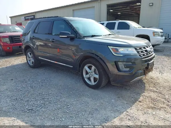 1FM5K8D82HGC79240 2017 FORD EXPLORER - Image 1