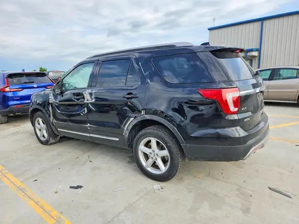 1FM5K8D82HGC79755 2017 FORD EXPLORER - Image 2
