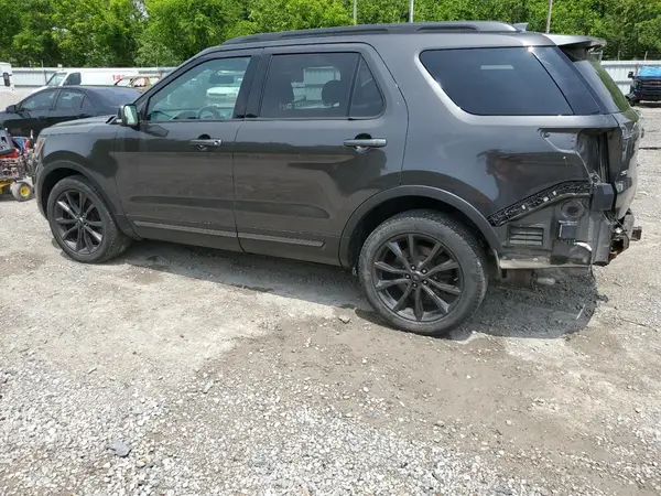 1FM5K8D82HGC83661 2017 FORD EXPLORER - Image 2