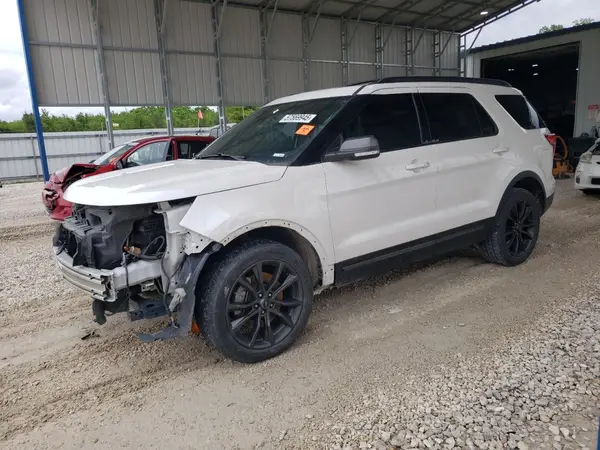 1FM5K8D82HGC85605 2017 FORD EXPLORER - Image 1