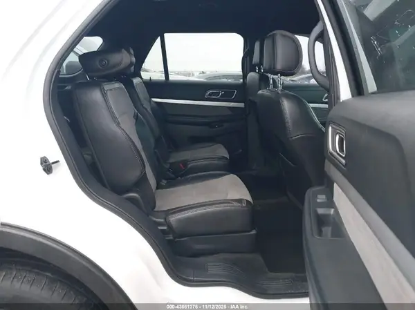 1FM5K8D82HGC88925 2017 FORD EXPLORER - Image 8