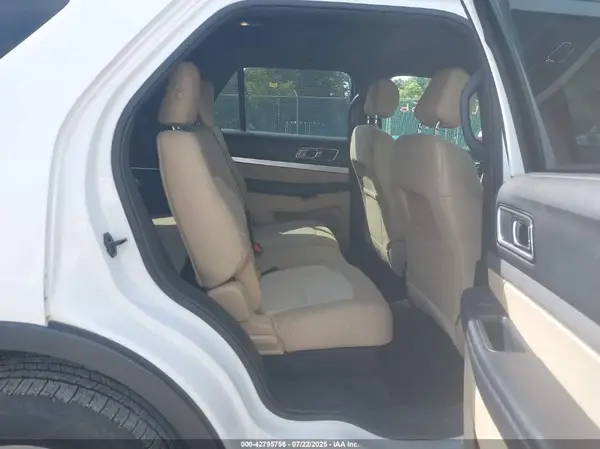 1FM5K8D82HGC98967 2017 FORD EXPLORER - Image 8