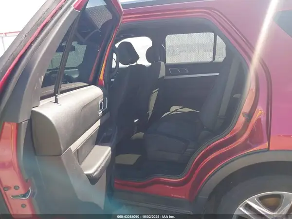 1FM5K8D82HGD11135 2017 FORD EXPLORER - Image 8