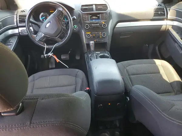 1FM5K8D82HGD11152 2017 FORD EXPLORER - Image 8