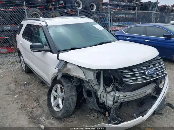 1FM5K8D82HGD18537 2017 FORD EXPLORER - Image 1