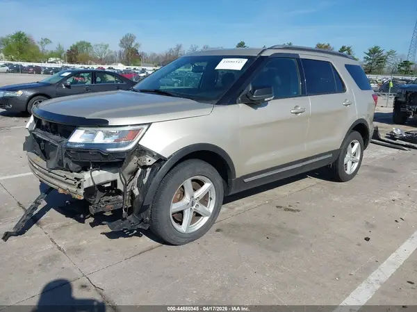 1FM5K8D82HGD18733 2017 FORD EXPLORER - Image 2