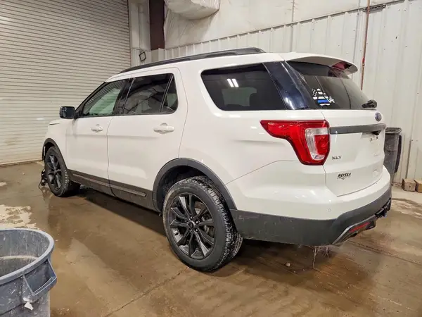 1FM5K8D82HGD37217 2017 FORD EXPLORER - Image 2