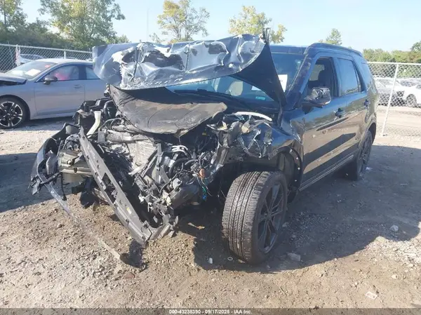 1FM5K8D82HGD37976 2017 FORD EXPLORER - Image 2