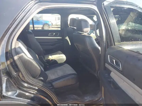1FM5K8D82HGD37976 2017 FORD EXPLORER - Image 8