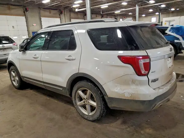1FM5K8D82HGD38559 2017 FORD EXPLORER - Image 2