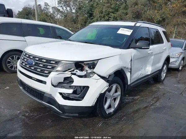 1FM5K8D82HGD56155 2017 FORD EXPLORER - Image 2