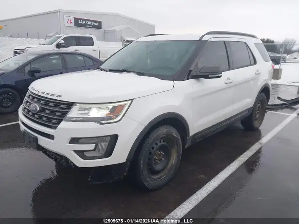 1FM5K8D82HGD60643 2017 FORD EXPLORER - Image 2
