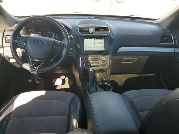 1FM5K8D82HGD63901 2017 FORD EXPLORER - Image 8