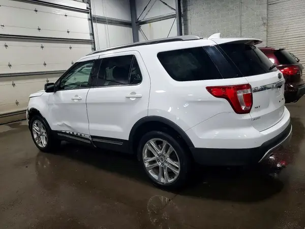 1FM5K8D82HGE09937 2017 FORD EXPLORER - Image 2