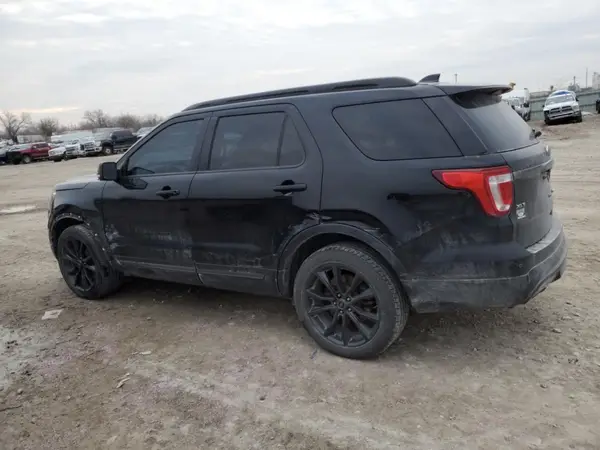1FM5K8D82HGE11400 2017 FORD EXPLORER - Image 2