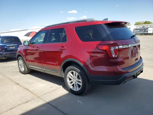 1FM5K8D82JGA14839 2018 FORD EXPLORER - Image 2