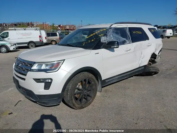 1FM5K8D82JGA16588 2018 FORD EXPLORER - Image 2
