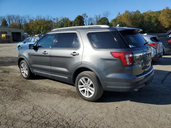 1FM5K8D82JGA75236 2018 FORD EXPLORER - Image 2