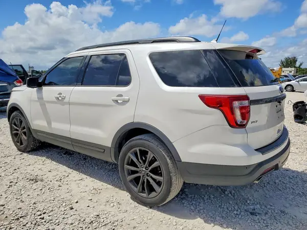 1FM5K8D82JGA94417 2018 FORD EXPLORER - Image 2