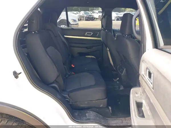 1FM5K8D82JGB02757 2018 FORD EXPLORER - Image 8