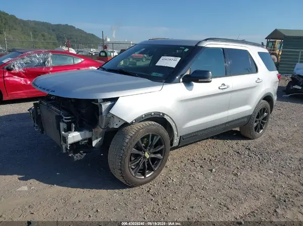 1FM5K8D82JGB05657 2018 FORD EXPLORER - Image 2
