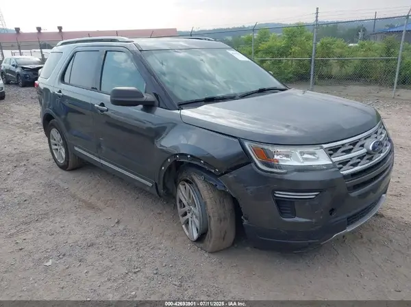 1FM5K8D82JGB05917 2018 FORD EXPLORER - Image 1
