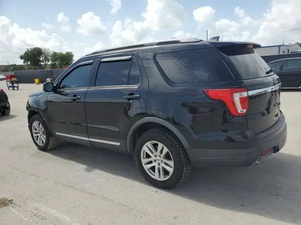 1FM5K8D82JGB16013 2018 FORD EXPLORER - Image 2