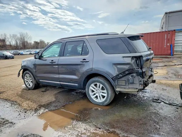 1FM5K8D82JGB24581 2018 FORD EXPLORER - Image 2