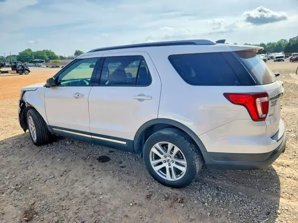 1FM5K8D82JGB26685 2018 FORD EXPLORER - Image 2