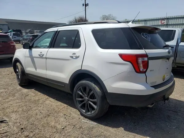 1FM5K8D82JGB29408 2018 FORD EXPLORER - Image 2