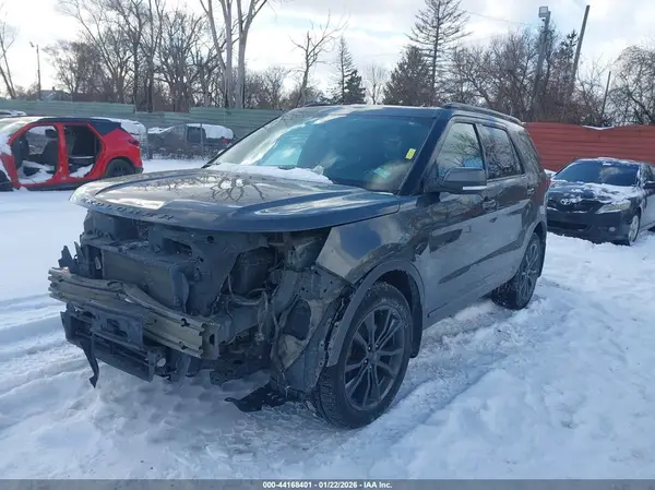 1FM5K8D82JGB49688 2018 FORD EXPLORER - Image 2