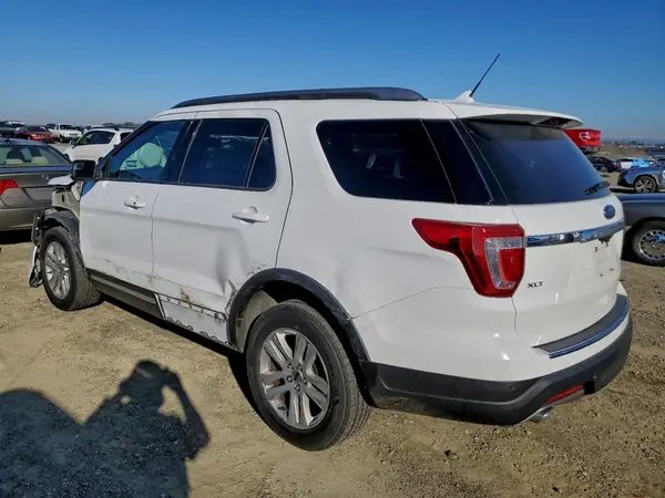 1FM5K8D82JGC15849 2018 FORD EXPLORER - Image 2