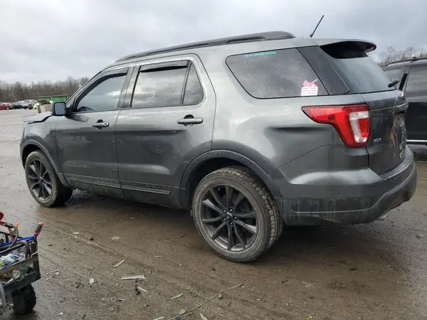 1FM5K8D82JGC20940 2018 FORD EXPLORER - Image 2