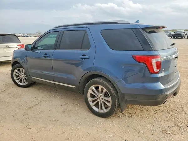 1FM5K8D82JGC28018 2018 FORD EXPLORER - Image 2