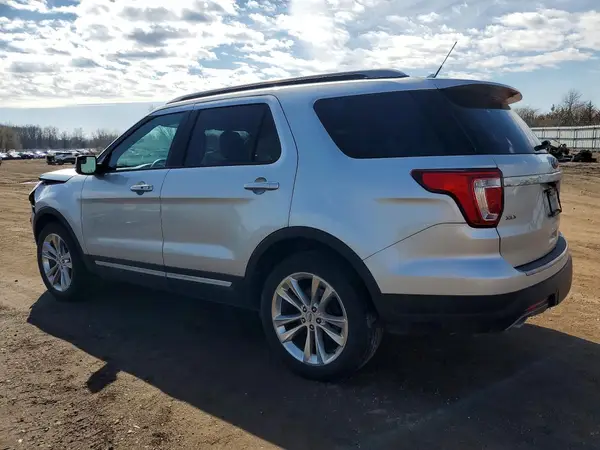1FM5K8D82JGC40007 2018 FORD EXPLORER - Image 2