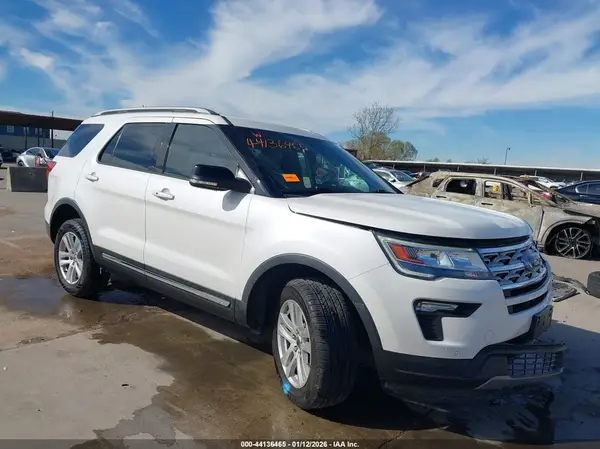 1FM5K8D82JGC54716 2018 FORD EXPLORER - Image 1