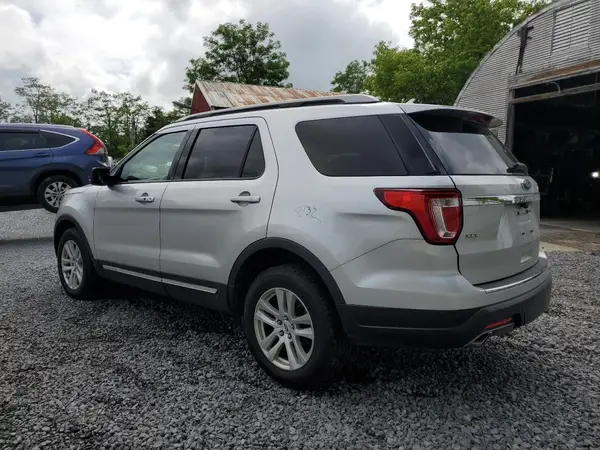 1FM5K8D82JGC60600 2018 FORD EXPLORER - Image 2