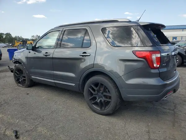 1FM5K8D82JGC61942 2018 FORD EXPLORER - Image 2