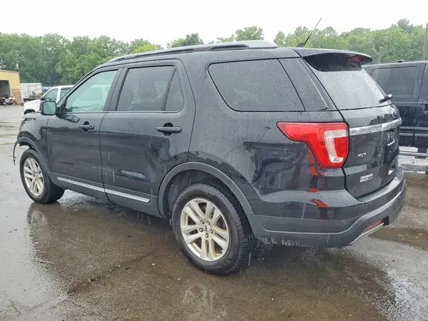 1FM5K8D82KGA20772 2019 FORD EXPLORER - Image 2
