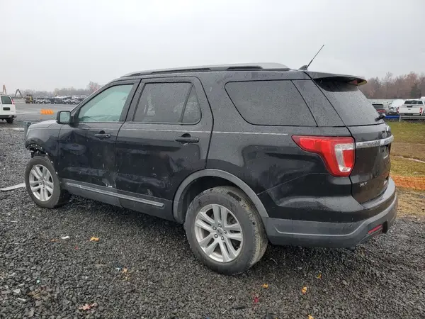 1FM5K8D82KGA67235 2019 FORD EXPLORER - Image 2
