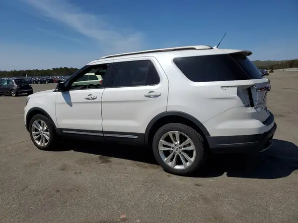 1FM5K8D82KGB18779 2019 FORD EXPLORER - Image 2