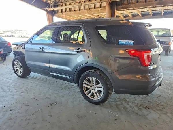 1FM5K8D82KGB21567 2019 FORD EXPLORER - Image 2