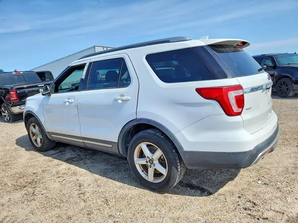 1FM5K8D83GGB08298 2016 FORD EXPLORER - Image 2