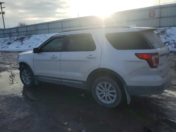 1FM5K8D83HGA00684 2017 FORD EXPLORER - Image 2