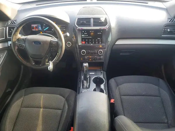 1FM5K8D83HGA00684 2017 FORD EXPLORER - Image 8